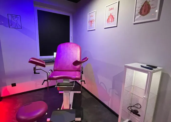 דירה Czerwone Drzwi Bdsm Lovers Dla Par